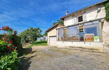 G&icirc;te n&deg;1386 L&eacute;zigneux - Loire - photo