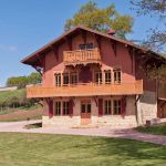 gite - Le Chalet - POUILLY-SOUS-CHARLIEU - Loire