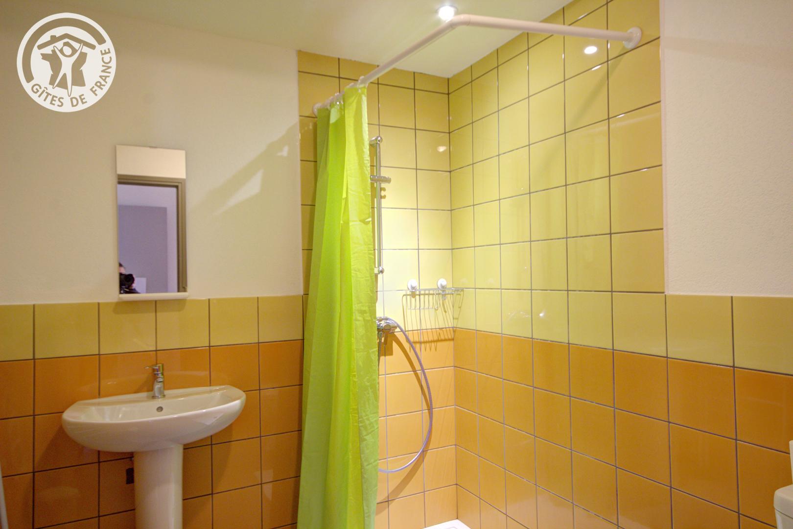 Sanitaire privatif de la Chambre Rouge photo 21