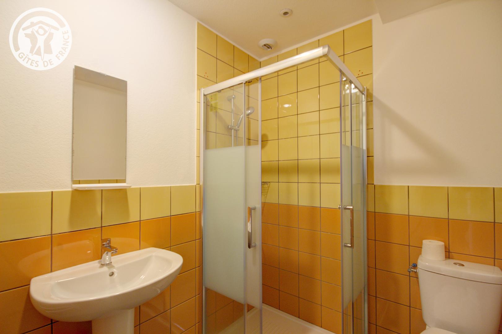 Sanitaire privatif de la Chambre Bleu photo 23